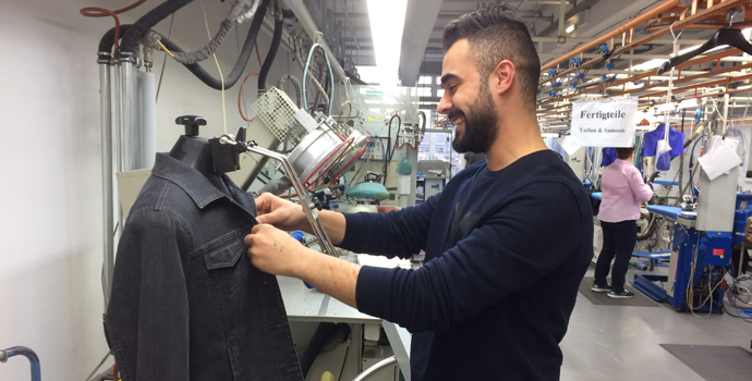 Khalil benefits from the training cooperation with Halfar and Gerry Weber