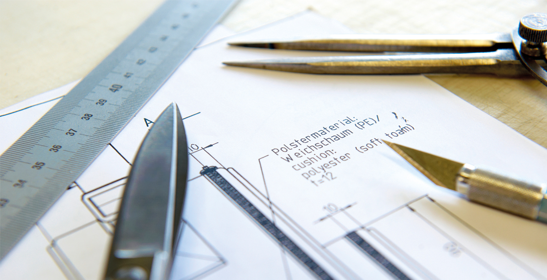 Sketch and tools for a custom-made product in the special bag sector