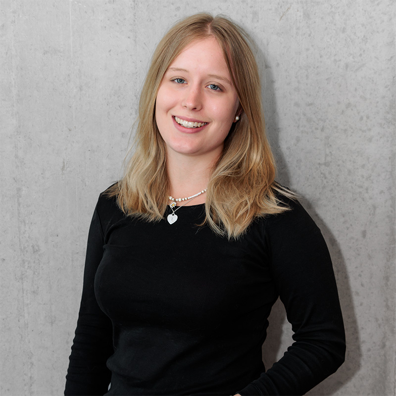 Sarah Bauer Sarah Bauer active in sales advertising bags sales PLZ 6-9 as account manager